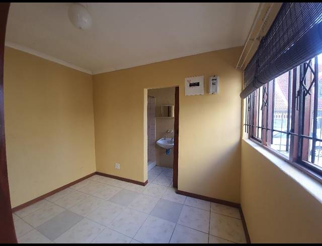 1 BEDROOM PROPERTY TO RENT IN SAREPTA